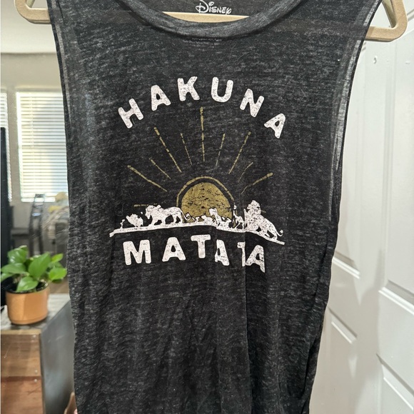 Disney lion king top - Picture 2 of 3